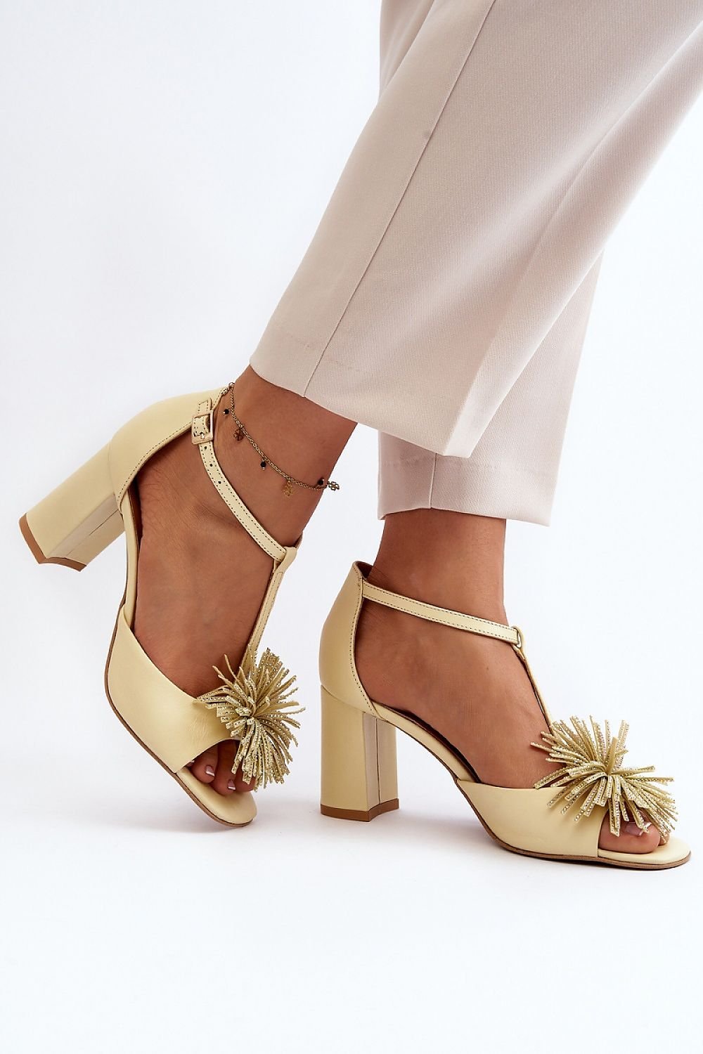 Heel Sandals Model 198793 Step in Style