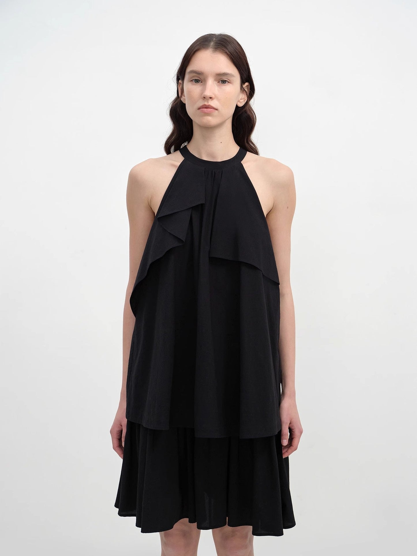 "Floating Island Manor" Small Stand-Up Collar Design Asymmetrical Halter Dress