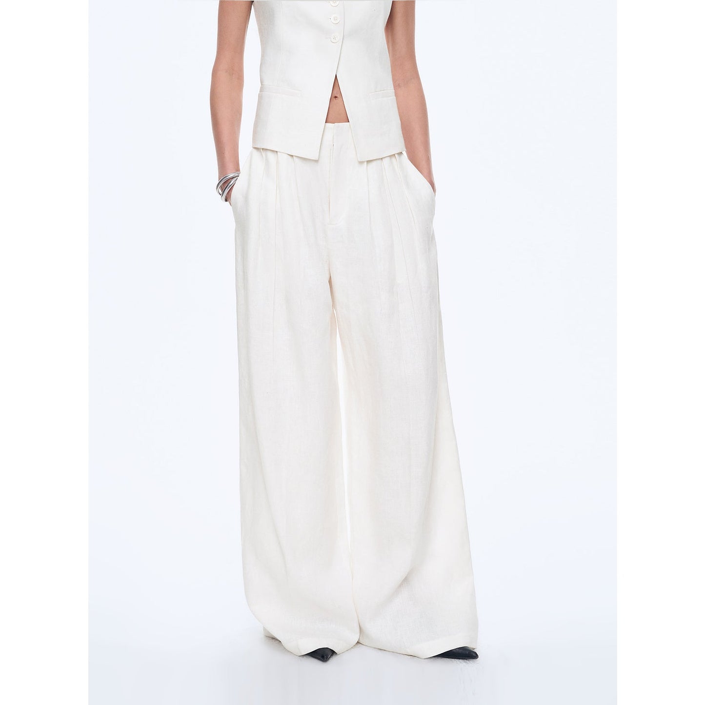 "Old Money Space" Linen Draped Vest and Straight Trousers Suit