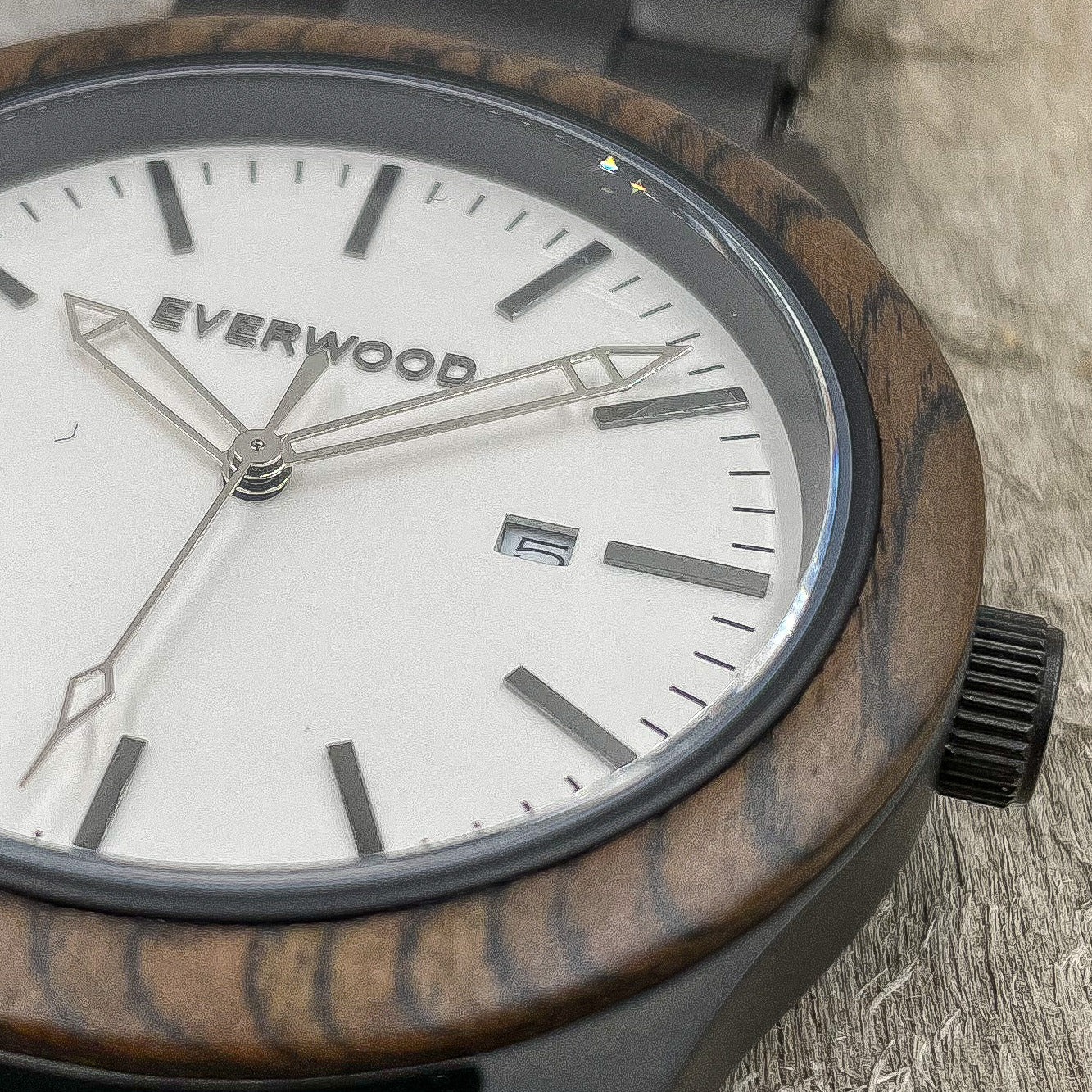 Inverness SS - Walnut